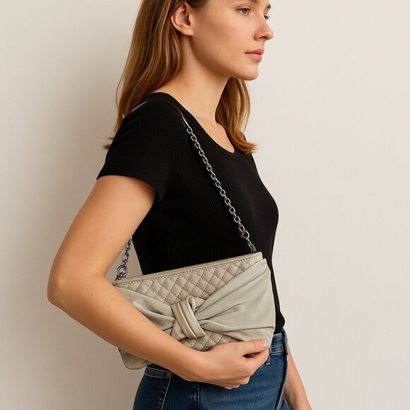 ‼️PRICE DROP‼️ Juicy Couture Leather Shoulder Bag Quilted Bow Chain Strap - Picture 1 of 16